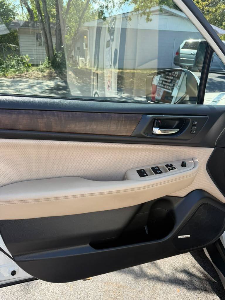 Used 2015 Subaru Outback 2.5i Limited AWD/4WD image 17