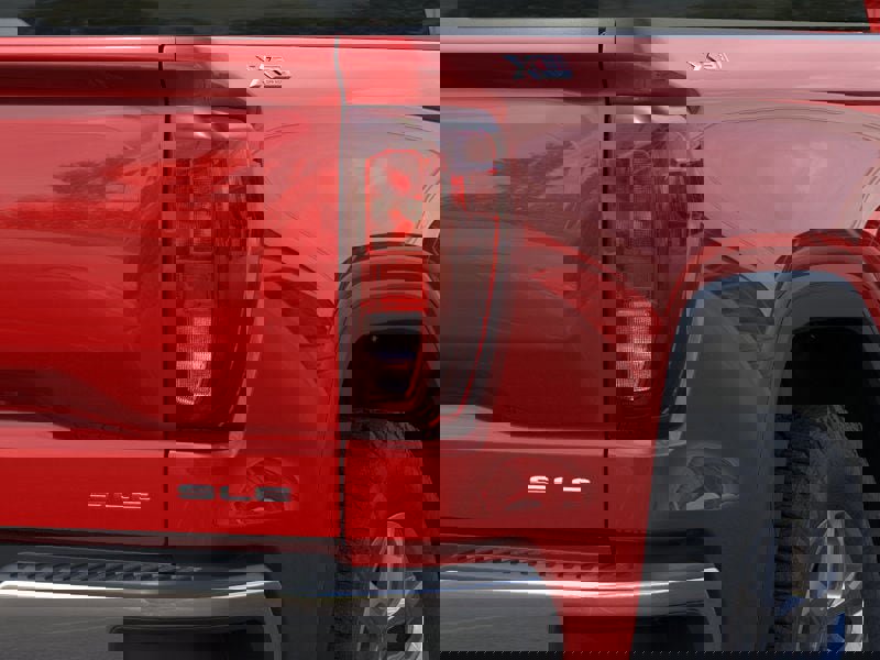 New 2026 GMC Sierra 1500 SLE image 12