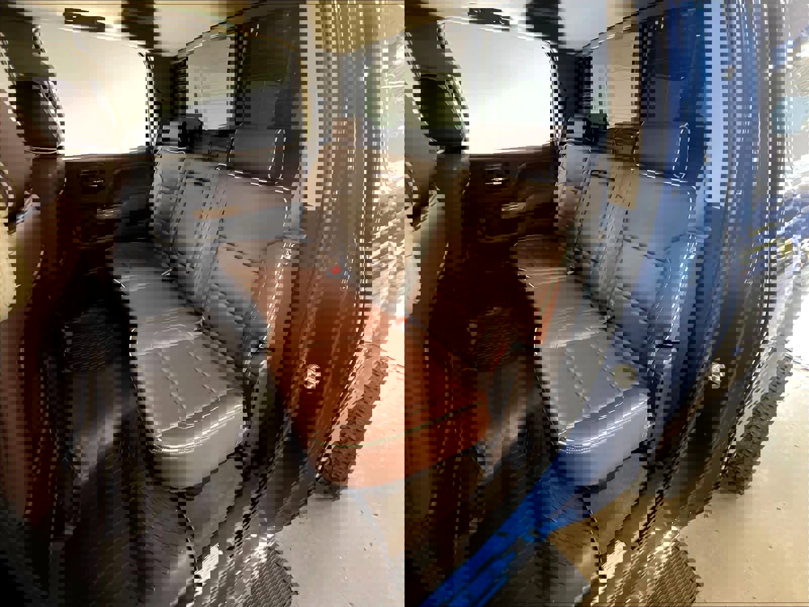 Used 2015 Chevrolet Silverado 2500 High Country w/ Duramax Plus Package image 27