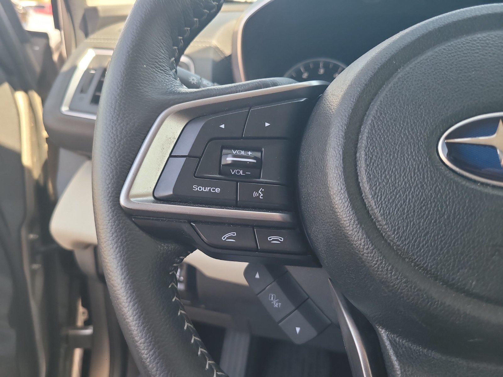Used 2019 Subaru Ascent Limited w/ Popular Package #2 AWD/4WD image 14