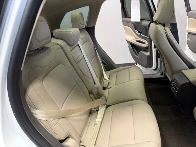 Used 2022 Lincoln Corsair Reserve w/ Equipment Group 201A AWD/4WD image 27