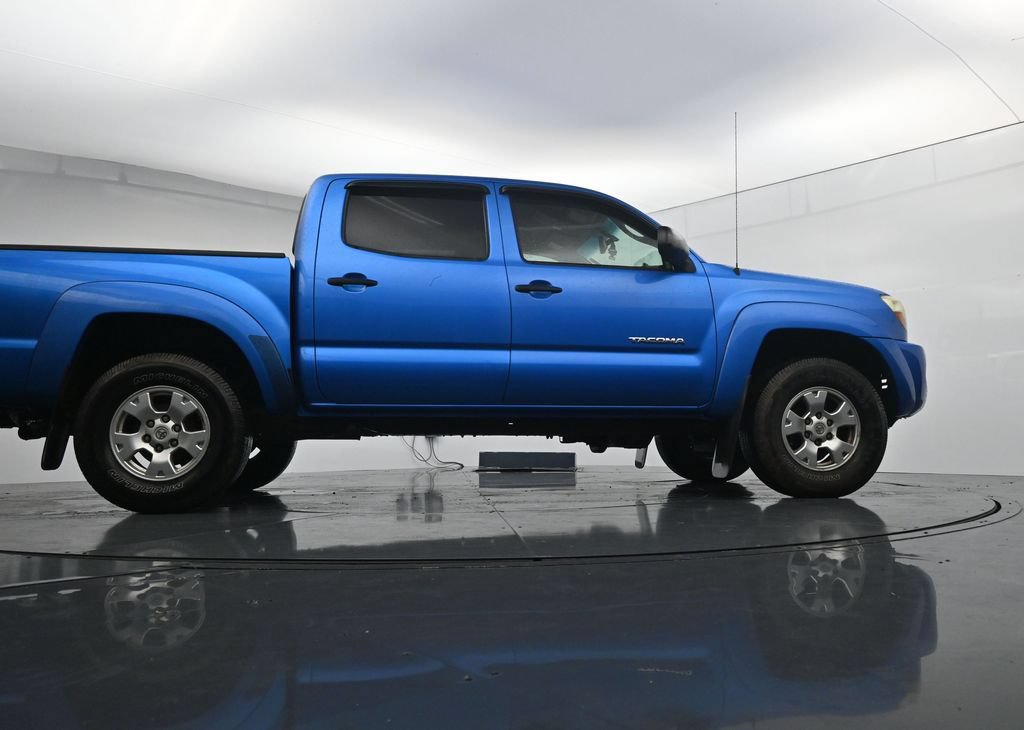 Used 2011 Toyota Tacoma 4x4 Double Cab w/ SR5 Pkg #2 image 24