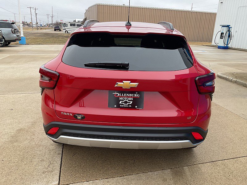 New 2026 Chevrolet Trax LT w/ Driver Confidence Package image 7