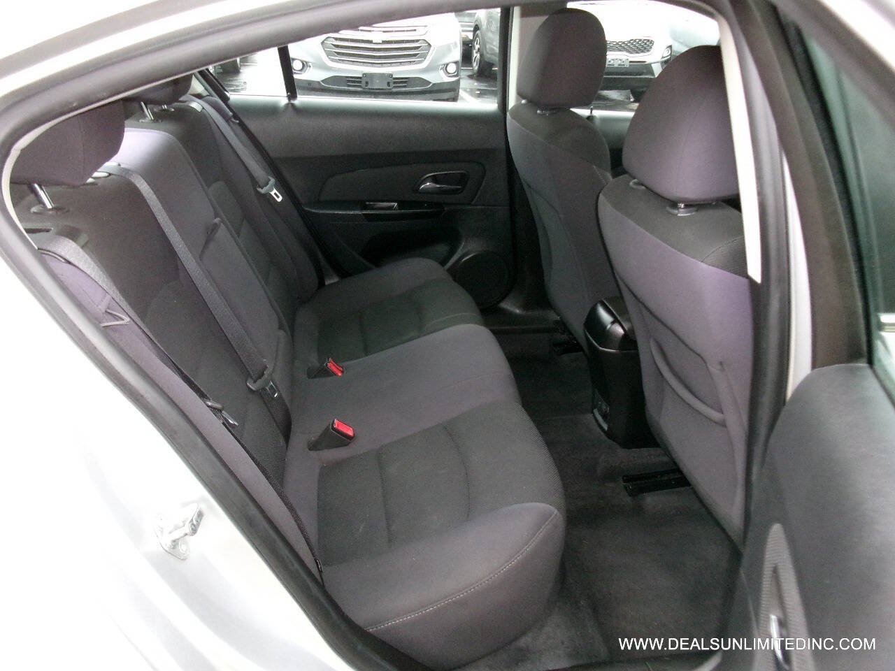 Used 2013 Chevrolet Cruze LT FWD image 16