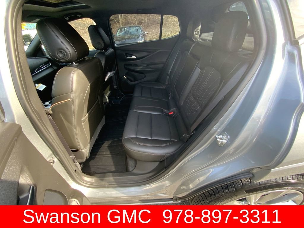 Used 2025 Buick Envista Avenir image 25