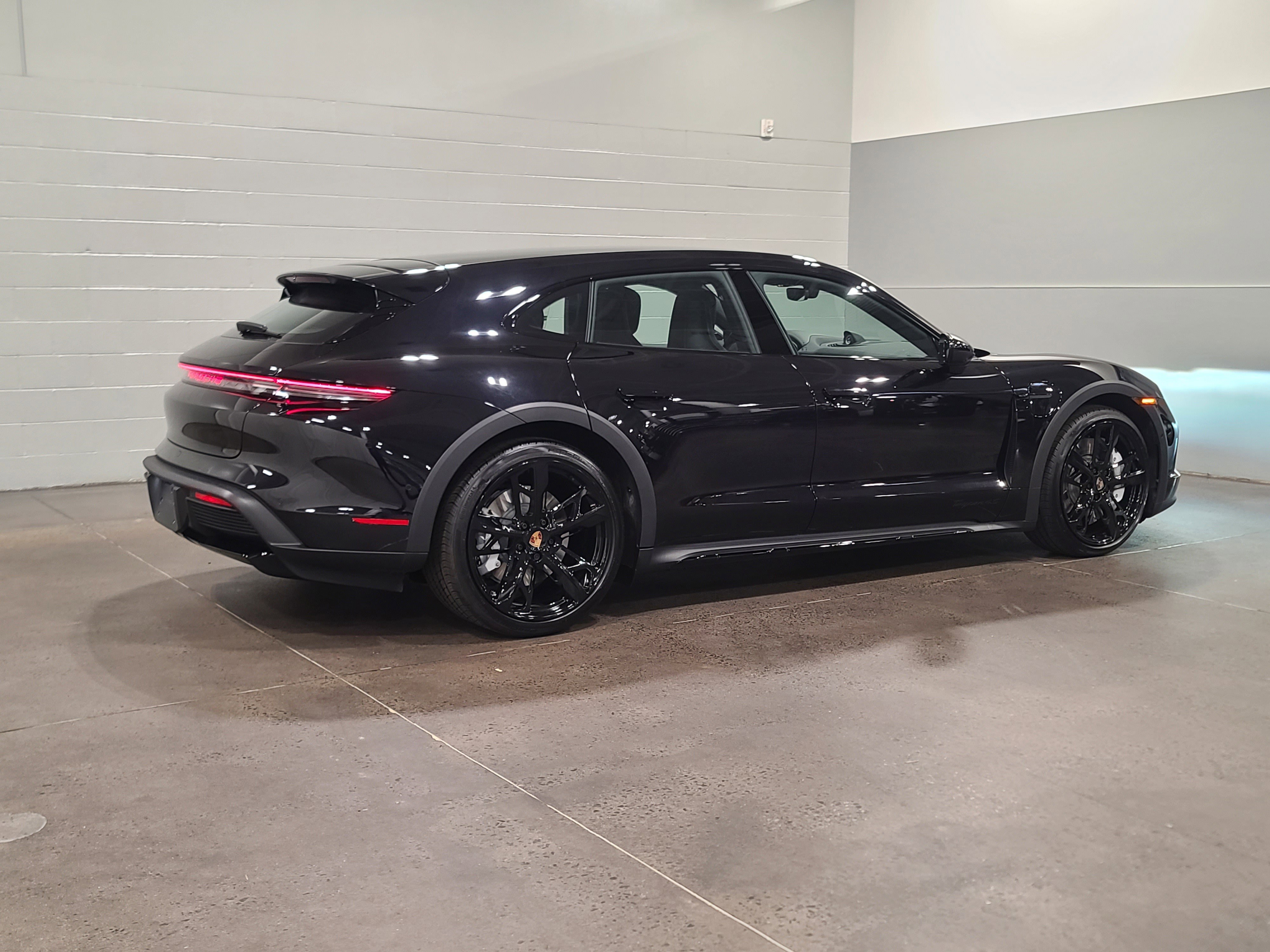 New 2026 Porsche Taycan 4S image 7