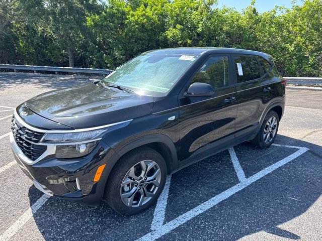 Used 2024 Kia Seltos LX