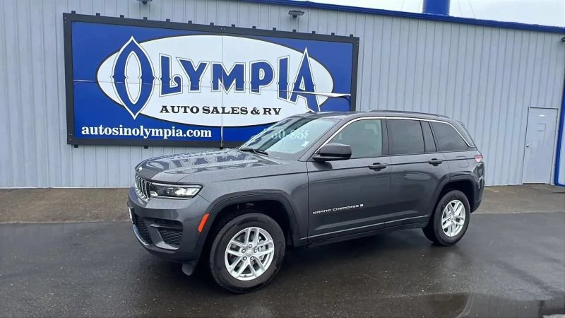 Used 2025 Jeep Grand Cherokee Laredo X w/ Luxury Tech Group I