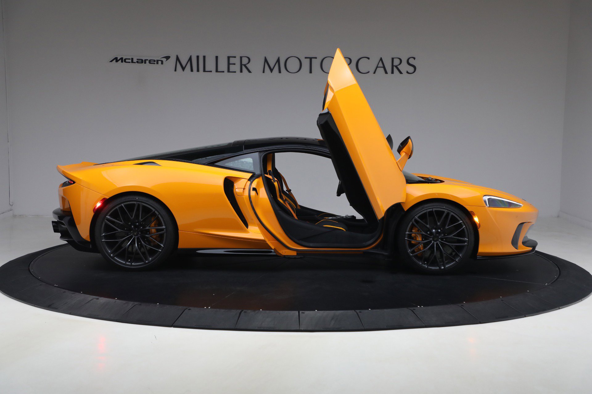 New 2026 McLaren GTS image 19