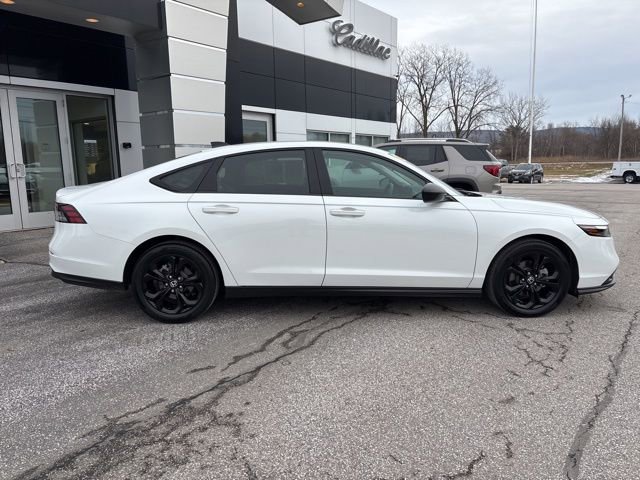 Used 2025 Honda Accord SE image 8