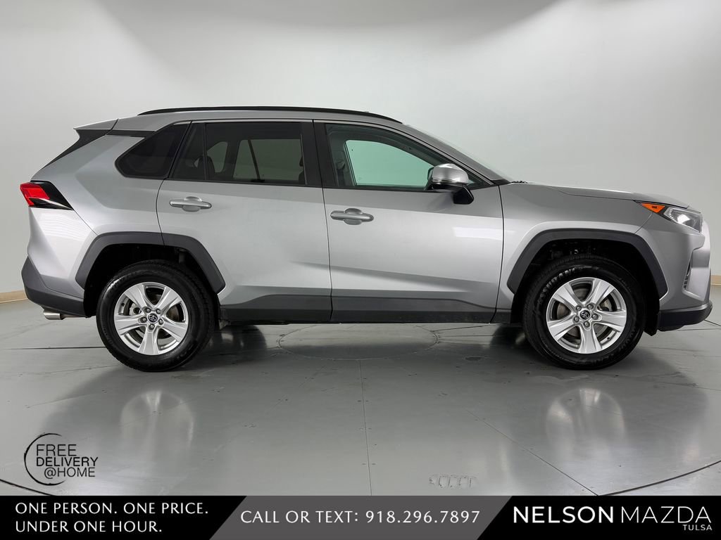 Used 2020 Toyota RAV4 XLE FWD image 6