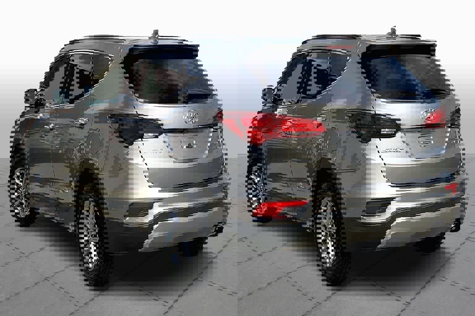 Used 2018 Hyundai Santa Fe Sport w/ 2.4L Value Package 02 image 11