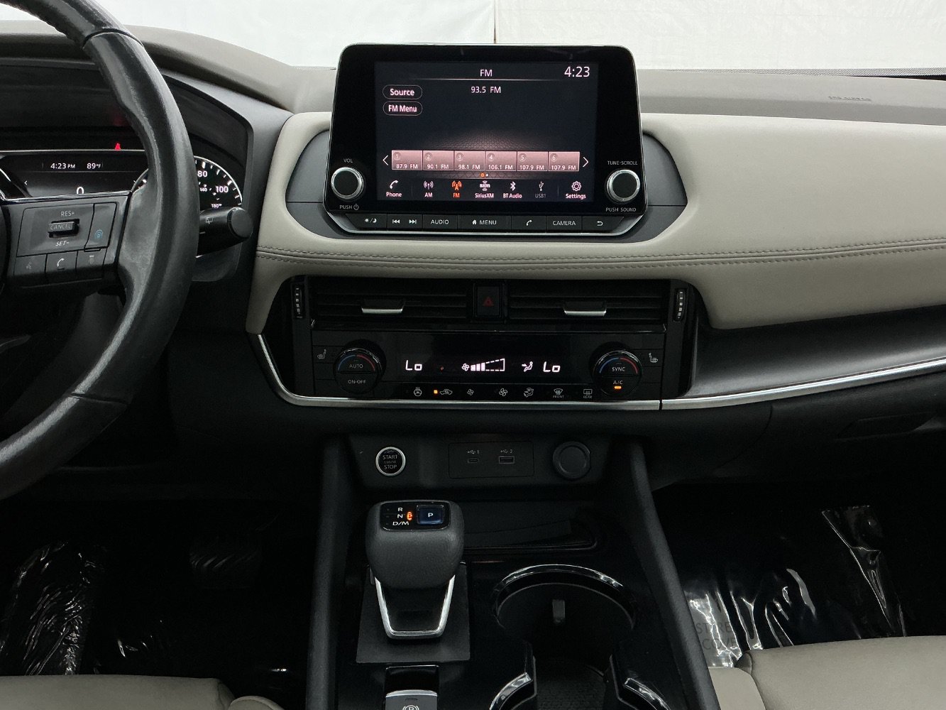 Used 2021 Nissan Rogue SV w/ Premium Package AWD/4WD image 30