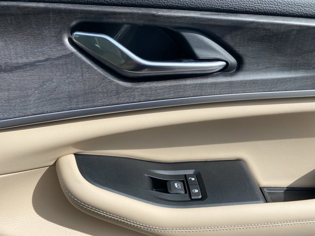 New 2025 Jeep Grand Cherokee Limited w/ Black Appearance Package image 13
