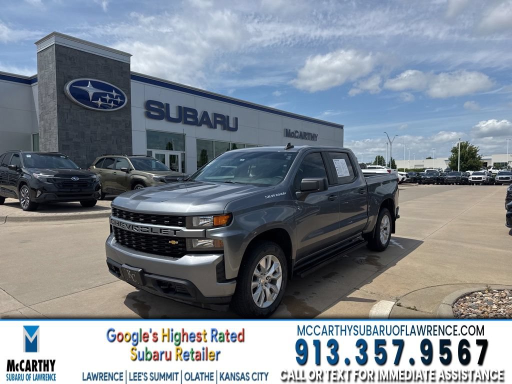 Used 2020 Chevrolet Silverado 1500 Custom w/ Custom Value Package AWD/4WD image 1