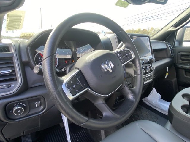 New 2026 RAM 5500 Tradesman w/ Chrome Appearance Group image 30