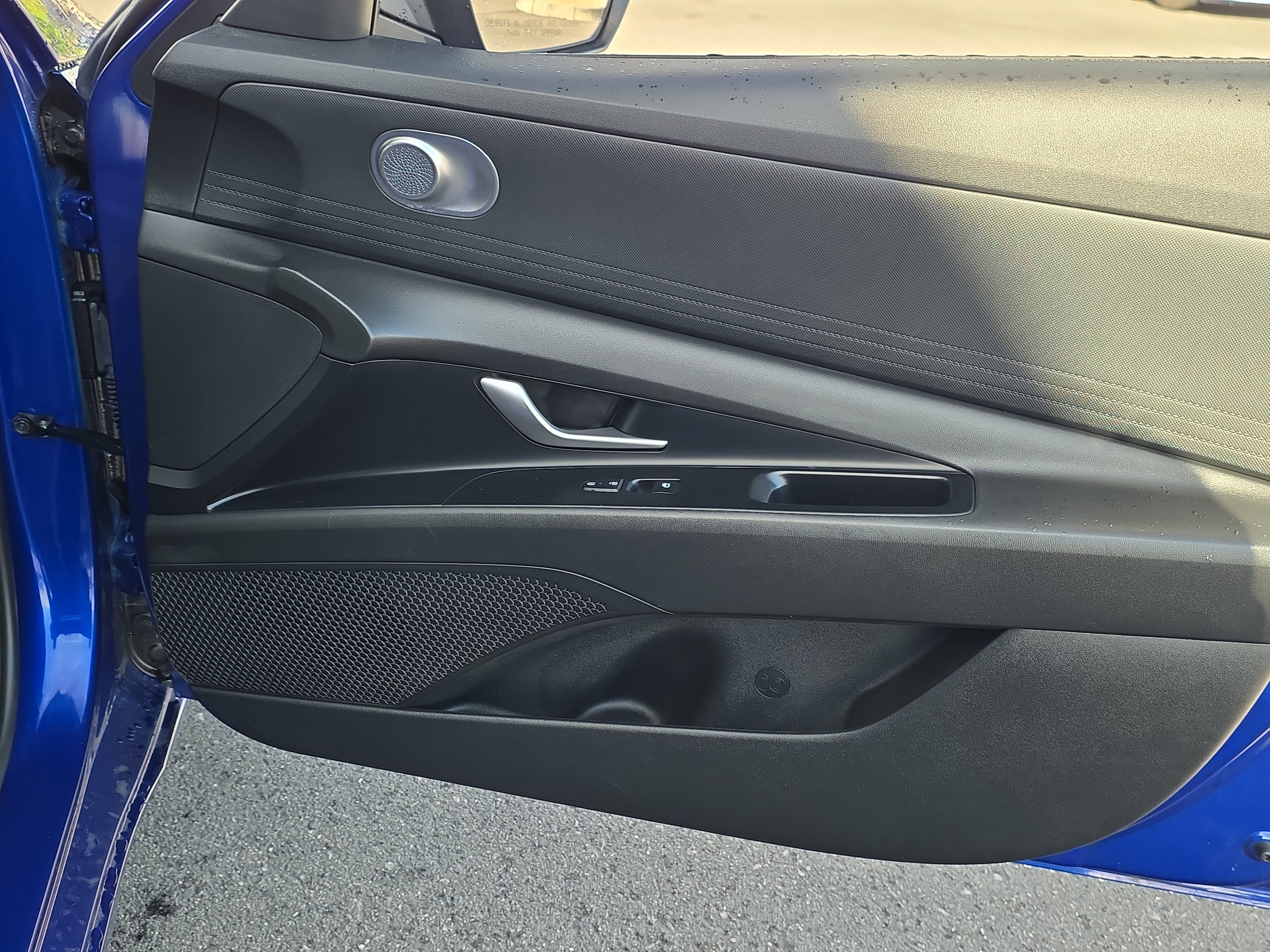 Used 2022 Hyundai Elantra SEL image 30