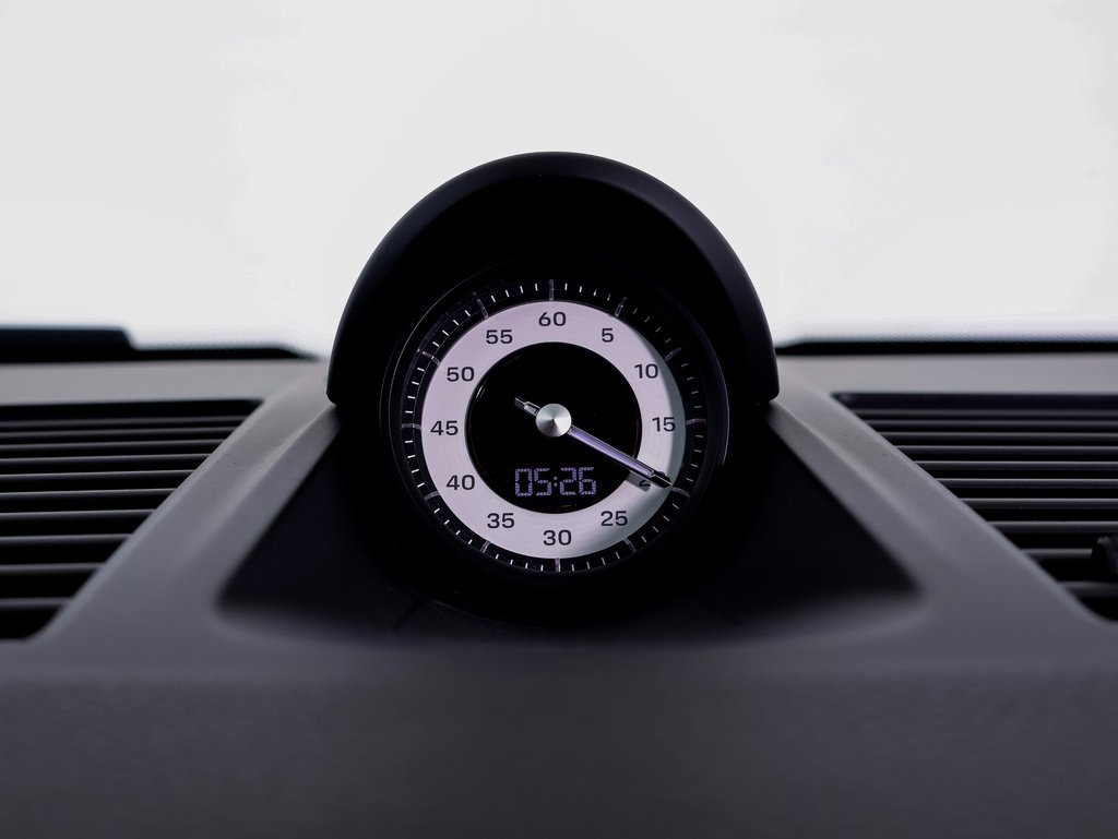 Certified 2024 Porsche 911 Carrera S w/ Sport Package image 18