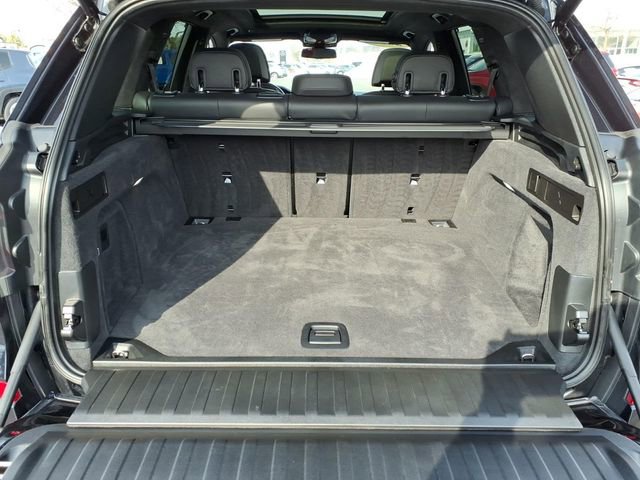 Used 2023 BMW X5 M50i w/ Executive Package image 13