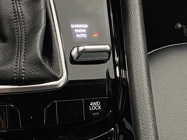 New 2026 Jeep Compass Latitude w/ Sun and Sound Group image 22