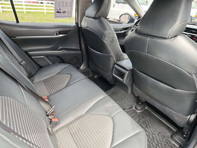 Used 2018 Toyota Camry SE w/ Moonroof Package FWD image 29