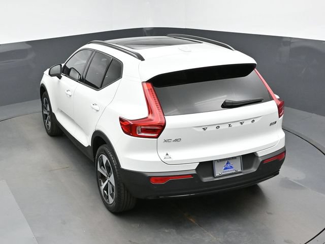 Used 2024 Volvo XC40 B5 Plus AWD/4WD image 44