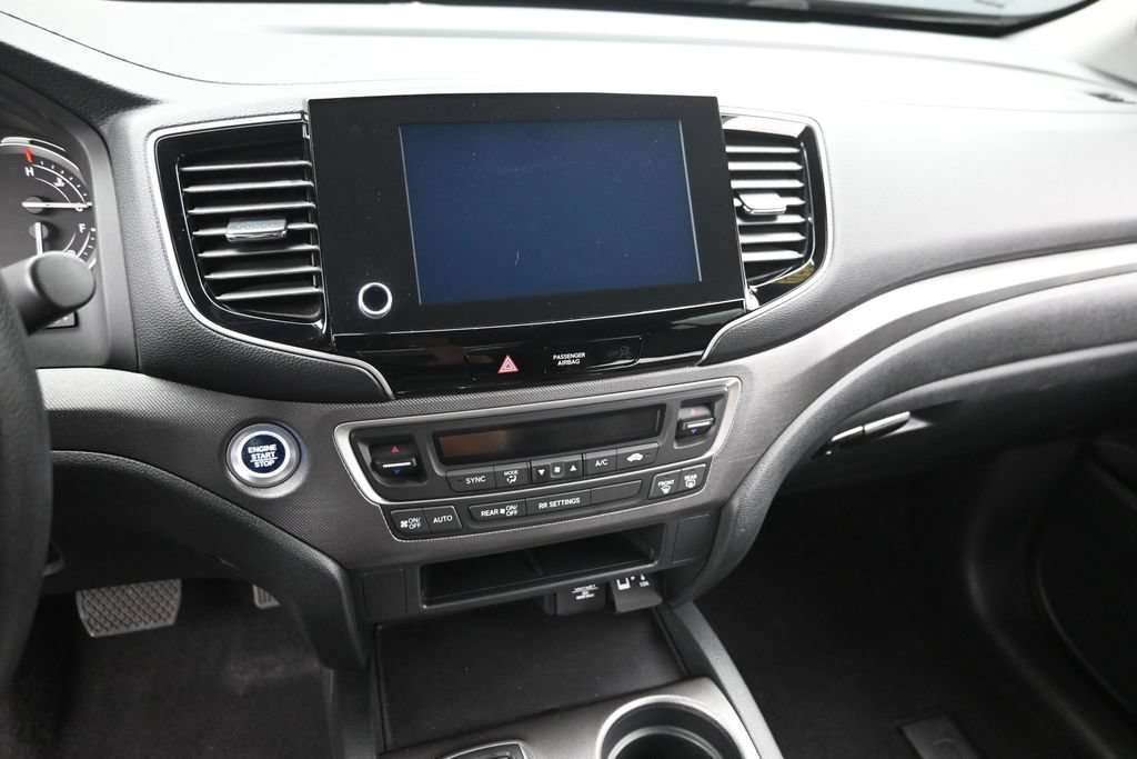 Used 2023 Honda Ridgeline Sport image 17