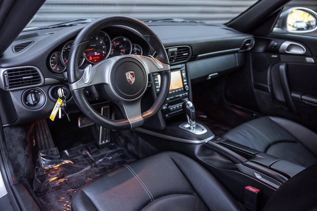 Used 2009 Porsche 911 Carrera image 4
