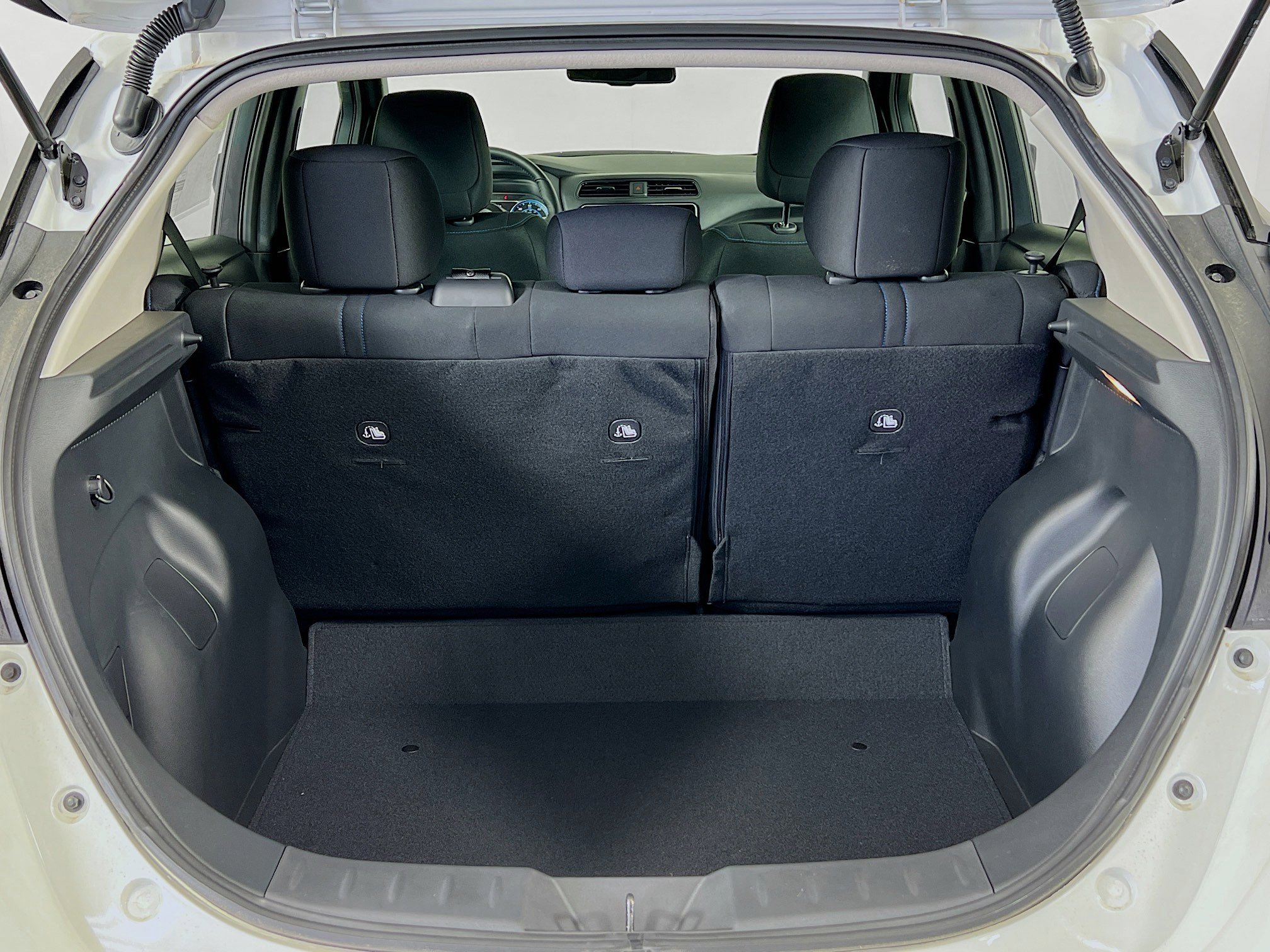 New 2025 Nissan Leaf SV Plus image 25