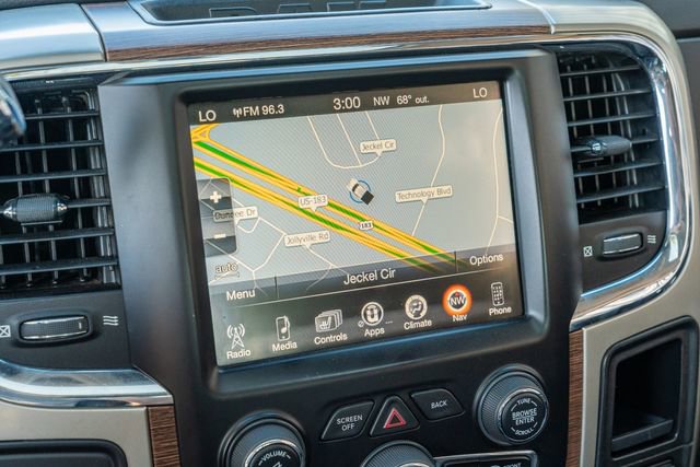 Used 2015 RAM 3500 Laramie w/ Cold Weather Group image 28