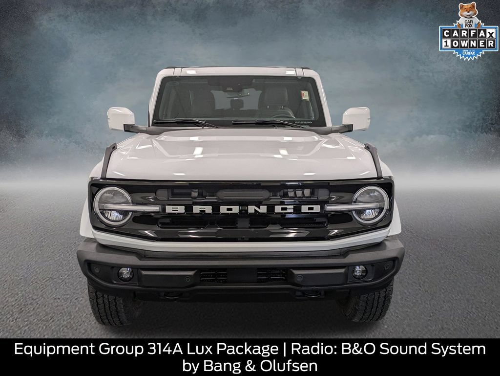 Used 2025 Ford Bronco Outer Banks AWD/4WD image 2