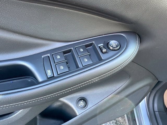 Used 2020 Buick Envision Essence AWD/4WD image 9