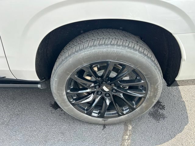 Certified 2023 Cadillac Escalade ESV Sport w/ LPO, ONYX Package AWD/4WD image 12