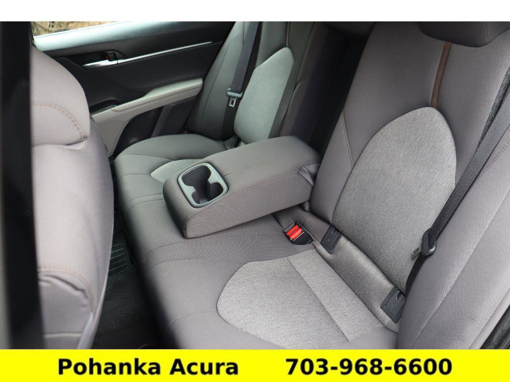 Used 2019 Toyota Camry LE image 24