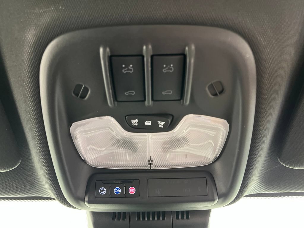 Certified 2023 GMC Canyon AT4 w/ AT4 Premium Package AWD/4WD image 22