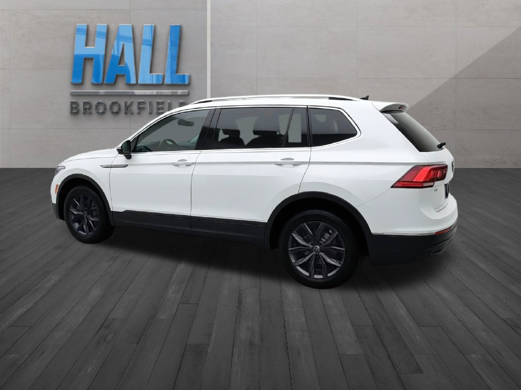 Certified 2023 Volkswagen Tiguan SE FWD image 4