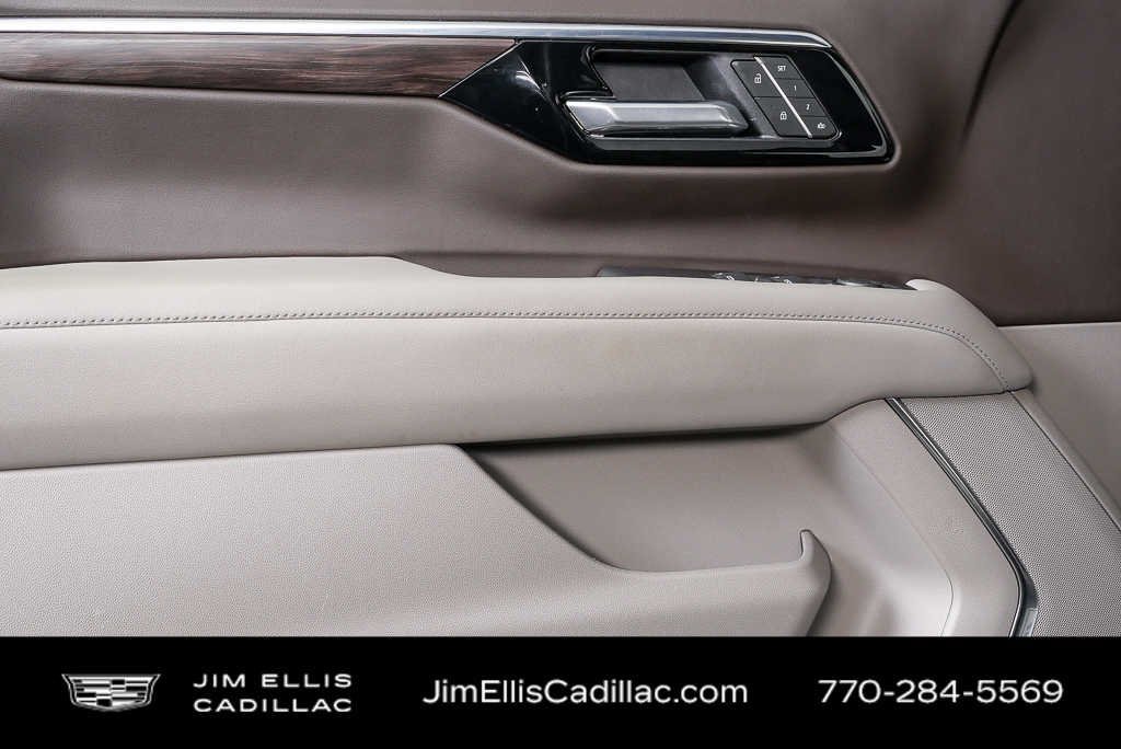 Used 2025 Chevrolet Tahoe LT RWD image 6