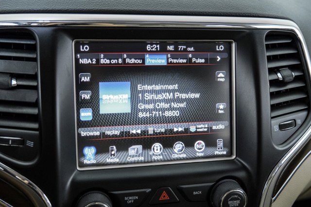 Used 2015 Jeep Grand Cherokee Limited AWD/4WD image 29