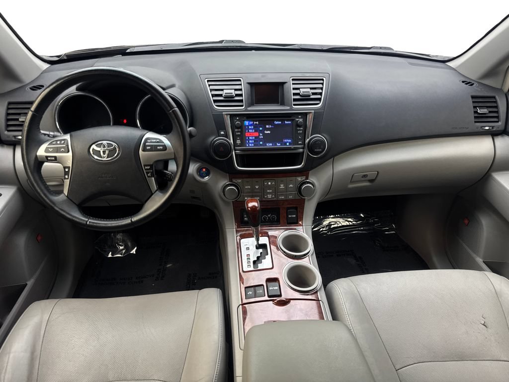 Used 2013 Toyota Highlander Limited AWD/4WD image 56