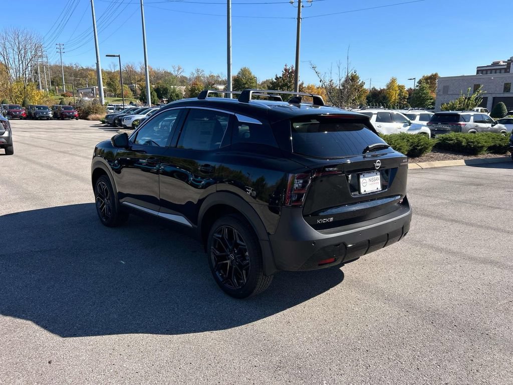 New 2026 Nissan Kicks SR w/ Illumination Package FWD image 5