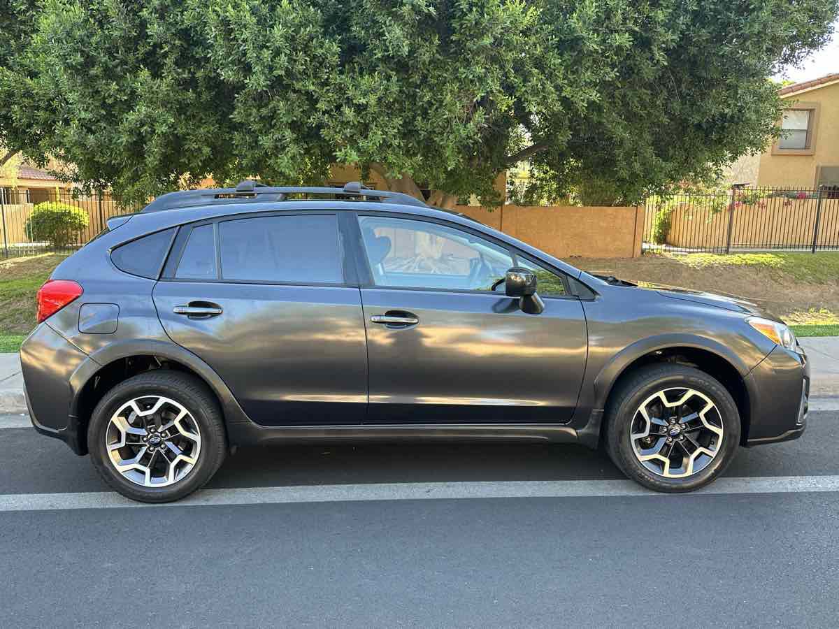 Used 2016 Subaru Crosstrek 2.0i Premium AWD/4WD image 9
