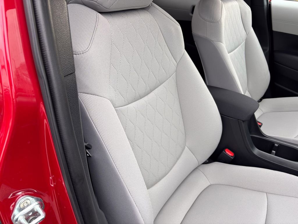 Certified 2023 Toyota Corolla Cross LE image 36