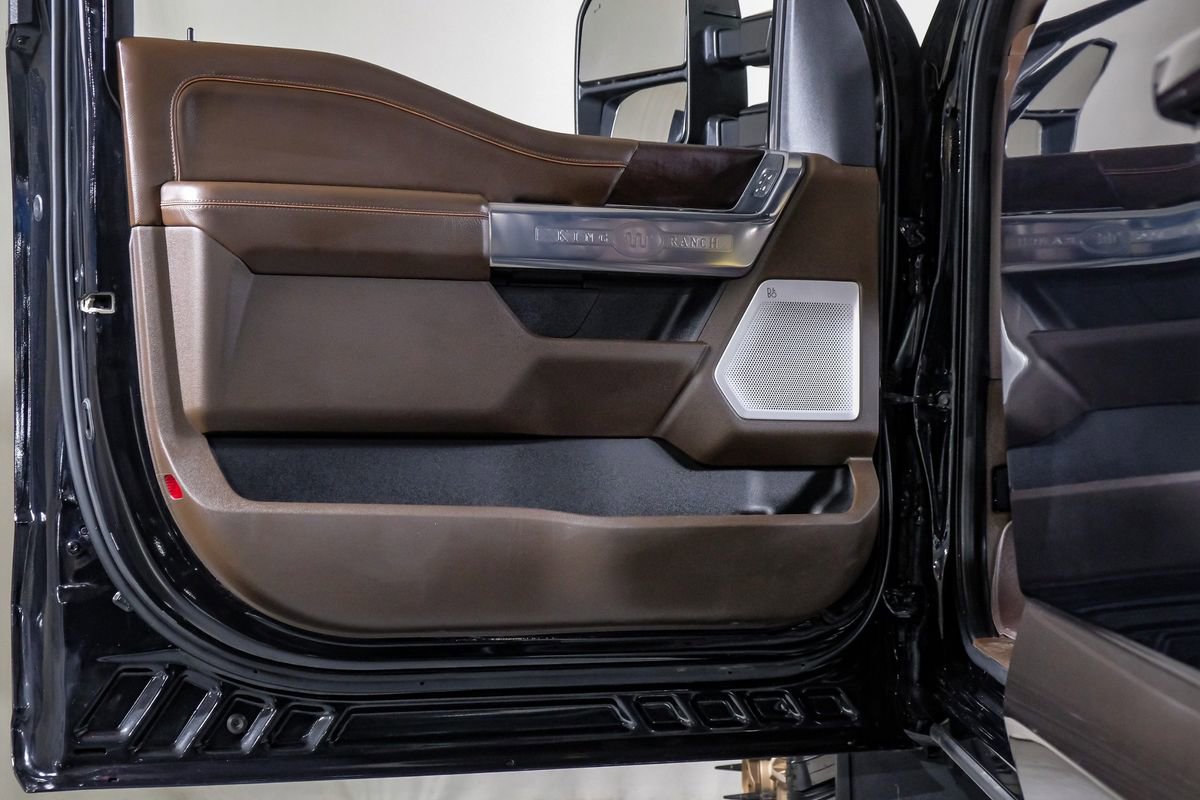 Used 2025 Ford F350 King Ranch image 34