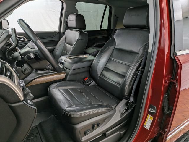 Used 2019 GMC Yukon Denali w/ Denali Ultimate Package image 12