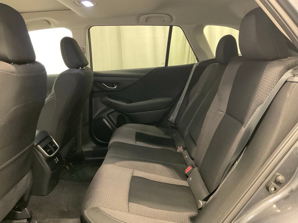 Used 2024 Subaru Outback Premium AWD/4WD image 36