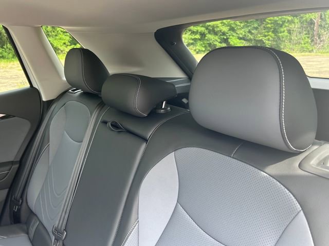 New 2026 Volkswagen Tiguan SE FWD image 22