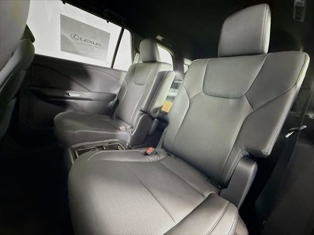 New 2026 Lexus TX 500h AWD image 17