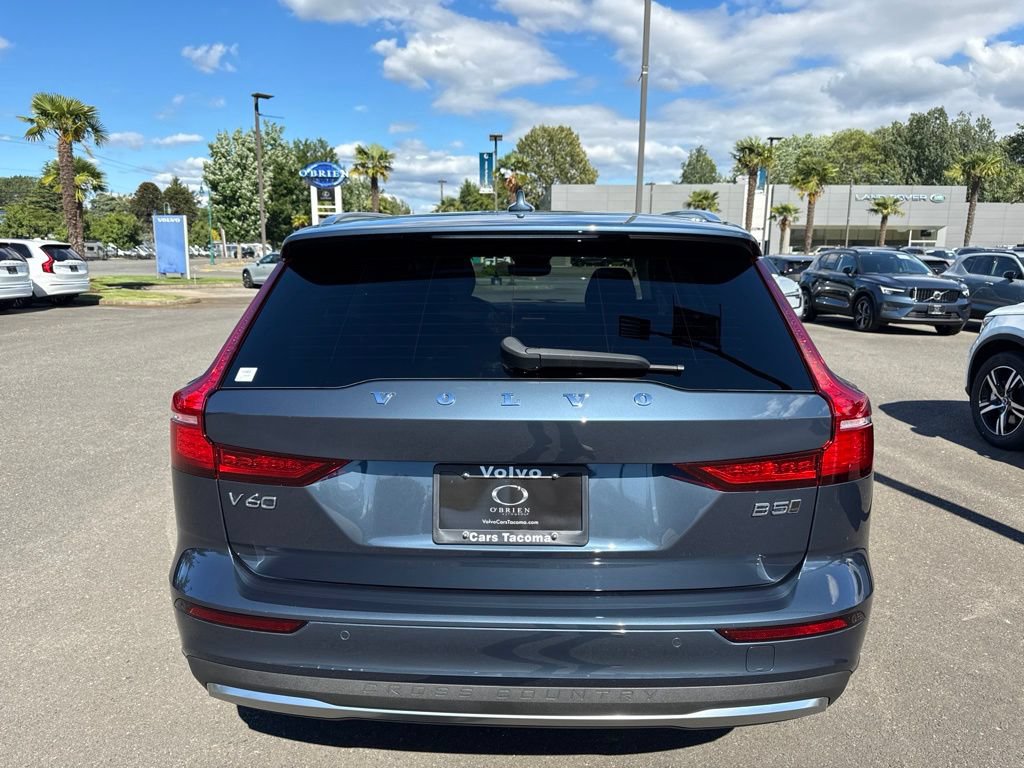 New 2026 Volvo V60 B5 Cross Country Plus w/ Climate Package AWD/4WD image 6