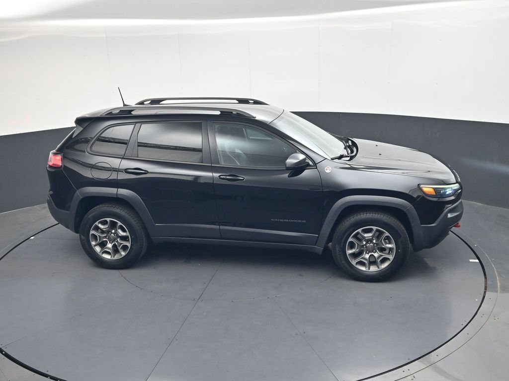 Used 2021 Jeep Cherokee Trailhawk AWD/4WD image 34