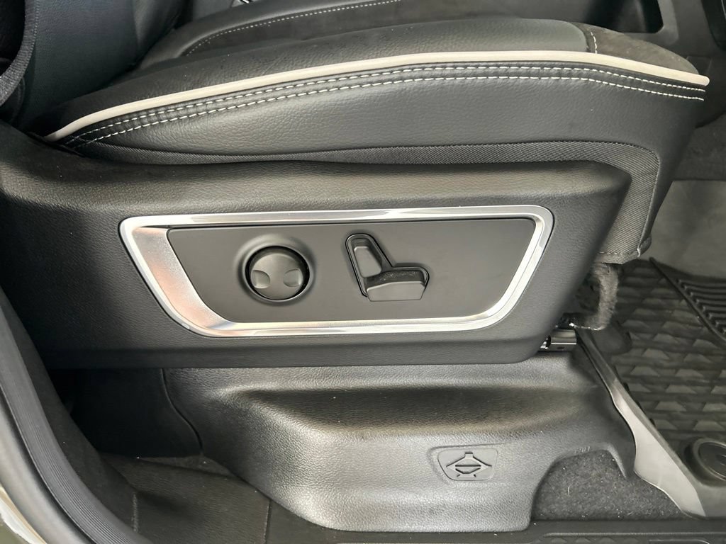 Used 2026 RAM 1500 Laramie w/ Night Edition AWD/4WD image 29